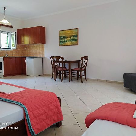 Oasis Exclusive Aparthotel Parga Room photo
