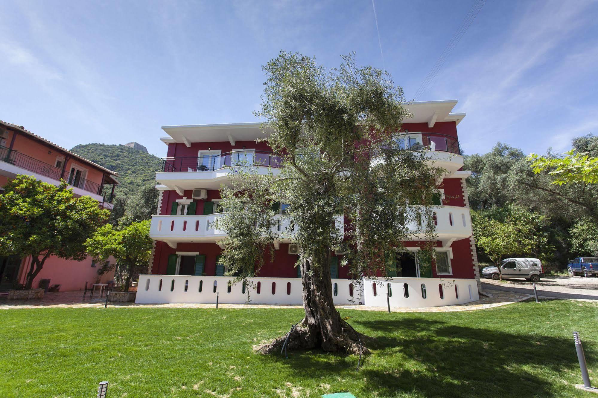 Oasis Exclusive Aparthotel Parga Exterior photo