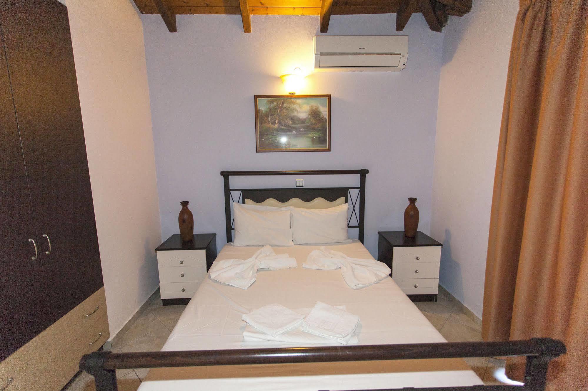 Oasis Exclusive Aparthotel Parga Exterior photo